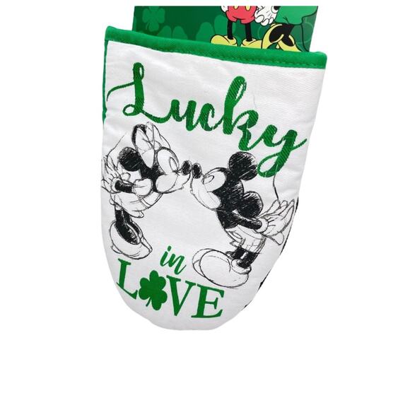 Disney Mickey Mouse St Patrick's Day Green 2 Pack Mini Oven Kitchen Mitts - Picture 3 of 6